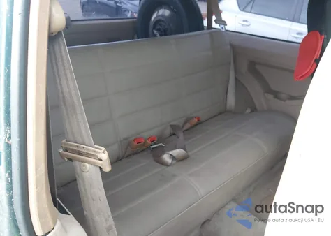 1996 Jeep Cherokee Se z USA, uszkodzony, nr VIN 1J4FJ27P7TL277229